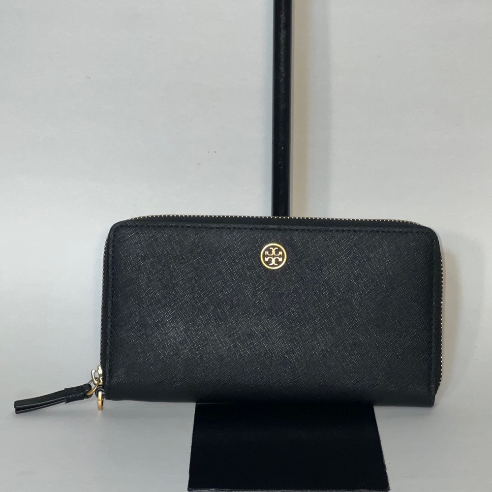 Tory Burch Robinson Black Zip Leather Continental Wallet